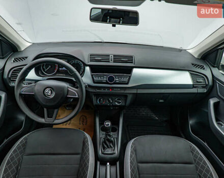 Шкода Фабия, объемом двигателя 1 л и пробегом 68 тыс. км за 8258 $, фото 9 на Automoto.ua