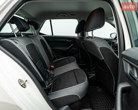 Шкода Фабия, объемом двигателя 1 л и пробегом 103 тыс. км за 8505 $, фото 13 на Automoto.ua