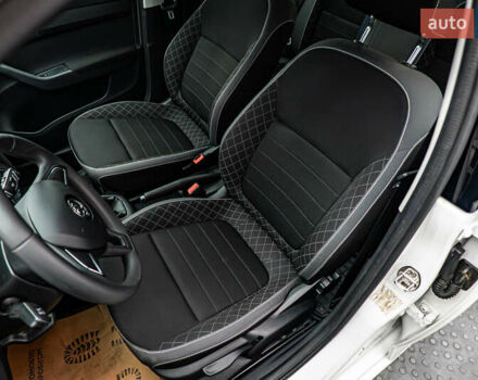 Шкода Фабия, объемом двигателя 1 л и пробегом 73 тыс. км за 8553 $, фото 8 на Automoto.ua