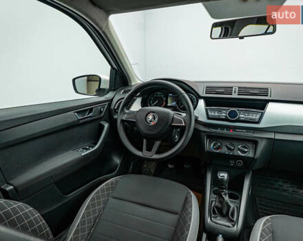 Шкода Фабия, объемом двигателя 1 л и пробегом 73 тыс. км за 8553 $, фото 10 на Automoto.ua