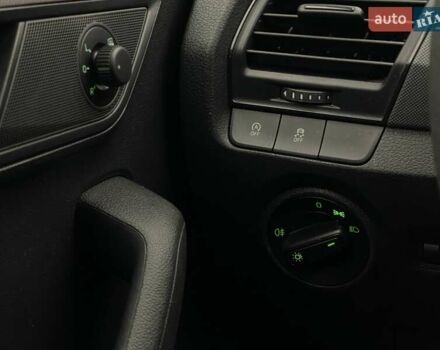 Шкода Фабия, объемом двигателя 1 л и пробегом 85 тыс. км за 7910 $, фото 9 на Automoto.ua