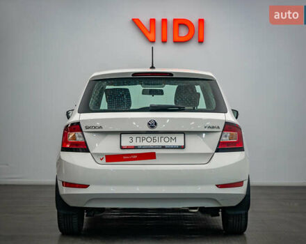 Шкода Фабия, объемом двигателя 1 л и пробегом 103 тыс. км за 8505 $, фото 5 на Automoto.ua