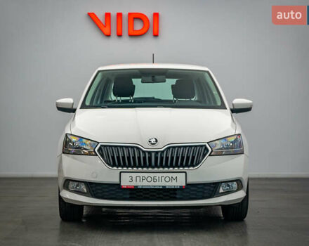 Шкода Фабия, объемом двигателя 1 л и пробегом 88 тыс. км за 8434 $, фото 4 на Automoto.ua