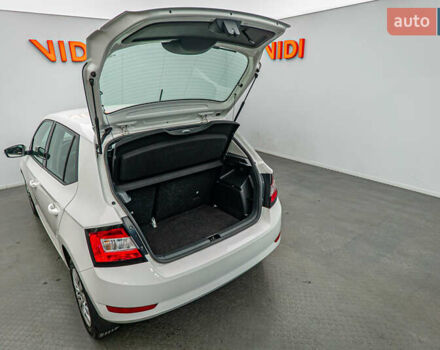 Шкода Фабія, об'ємом двигуна 1 л та пробігом 64 тис. км за 8829 $, фото 6 на Automoto.ua