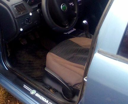 Шкода Фабия, объемом двигателя 1.4 л и пробегом 210 тыс. км за 3000 $, фото 3 на Automoto.ua