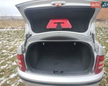 Шкода Фабия, объемом двигателя 1.39 л и пробегом 174 тыс. км за 4100 $, фото 4 на Automoto.ua