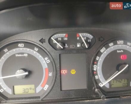 Шкода Фабия, объемом двигателя 1.39 л и пробегом 174 тыс. км за 4100 $, фото 10 на Automoto.ua