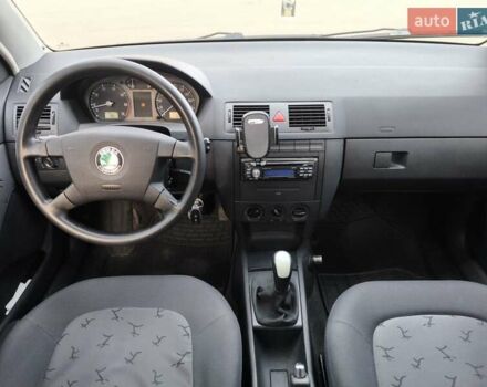 Шкода Фабія, об'ємом двигуна 1.2 л та пробігом 181 тис. км за 2100 $, фото 3 на Automoto.ua