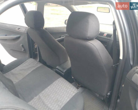 Шкода Фабия, объемом двигателя 1.2 л и пробегом 207 тыс. км за 3900 $, фото 4 на Automoto.ua