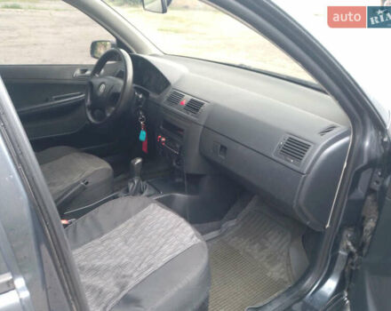 Шкода Фабия, объемом двигателя 1.2 л и пробегом 207 тыс. км за 3900 $, фото 5 на Automoto.ua