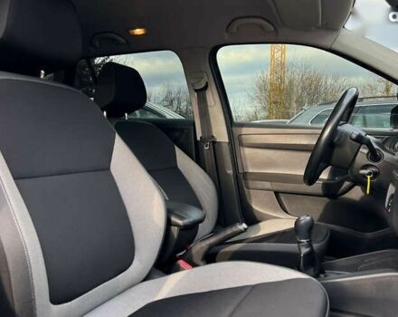 Шкода Фабия, объемом двигателя 1.4 л и пробегом 282 тыс. км за 7900 $, фото 8 на Automoto.ua