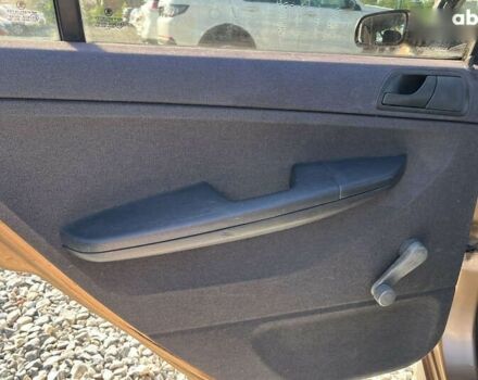 Шкода Фабия, объемом двигателя 0 л и пробегом 229 тыс. км за 2800 $, фото 13 на Automoto.ua