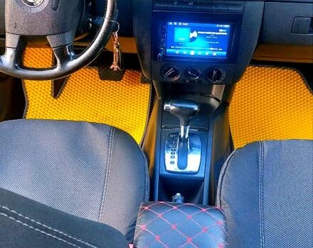 Шкода Фабія, об'ємом двигуна 1.4 л та пробігом 230 тис. км за 5000 $, фото 2 на Automoto.ua