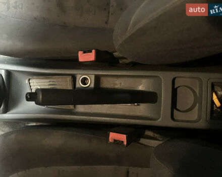 Шкода Фабия, объемом двигателя 1.9 л и пробегом 326 тыс. км за 3490 $, фото 16 на Automoto.ua