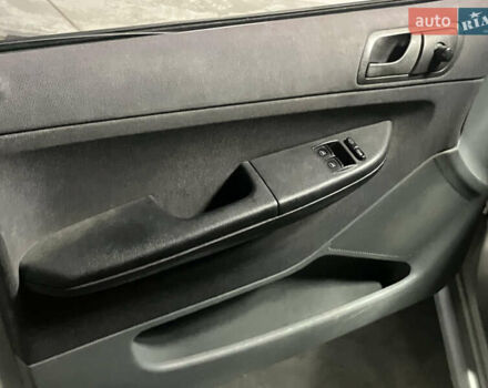 Шкода Фабия, объемом двигателя 1.9 л и пробегом 326 тыс. км за 3490 $, фото 9 на Automoto.ua