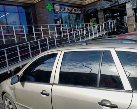 Шкода Фабія, об'ємом двигуна 1.4 л та пробігом 330 тис. км за 3400 $, фото 3 на Automoto.ua