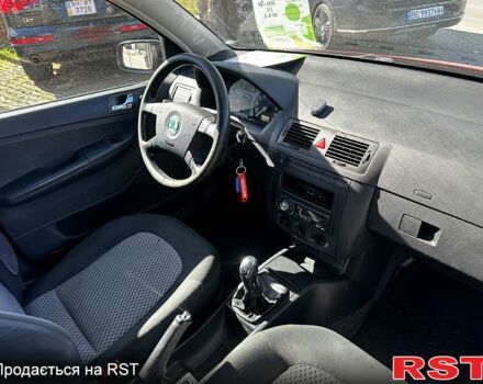 Шкода Фабия, объемом двигателя 1.4 л и пробегом 0 тыс. км за 3900 $, фото 7 на Automoto.ua