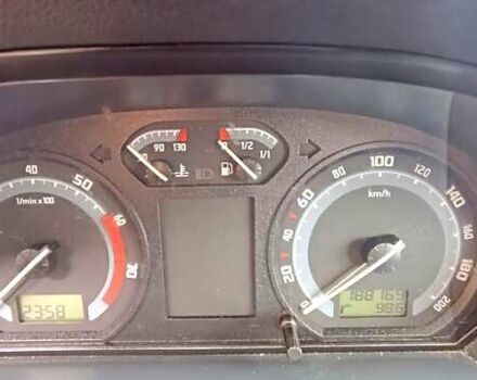 Шкода Фабия, объемом двигателя 1.2 л и пробегом 188 тыс. км за 3500 $, фото 5 на Automoto.ua