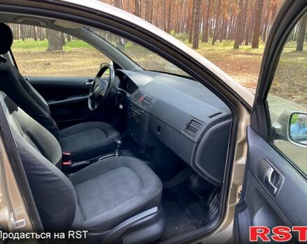 Шкода Фабия, объемом двигателя 1.4 л и пробегом 197 тыс. км за 5000 $, фото 7 на Automoto.ua