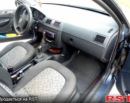 Шкода Фабия, объемом двигателя 1.4 л и пробегом 240 тыс. км за 3600 $, фото 7 на Automoto.ua