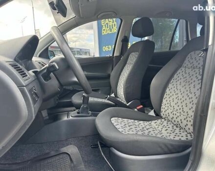 Шкода Фабия, объемом двигателя 1.2 л и пробегом 158 тыс. км за 4390 $, фото 15 на Automoto.ua