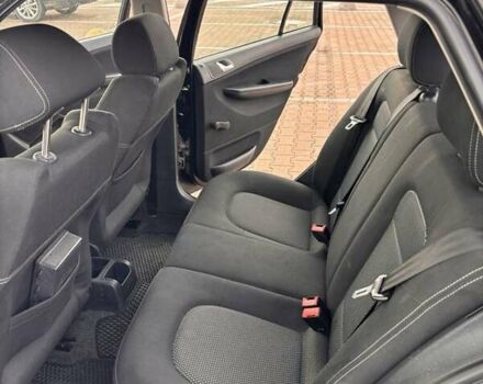 Шкода Фабия, объемом двигателя 1.39 л и пробегом 227 тыс. км за 4300 $, фото 6 на Automoto.ua