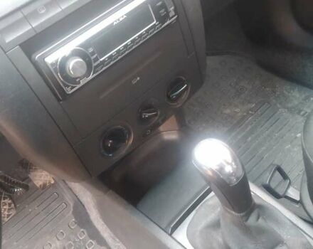 Шкода Фабия, объемом двигателя 1.39 л и пробегом 200 тыс. км за 3000 $, фото 3 на Automoto.ua