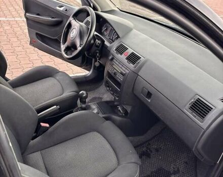 Шкода Фабия, объемом двигателя 1.39 л и пробегом 227 тыс. км за 4300 $, фото 8 на Automoto.ua