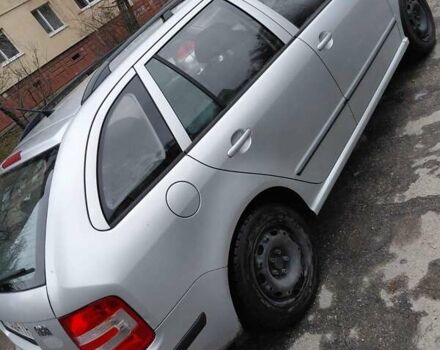 Шкода Фабия, объемом двигателя 1.39 л и пробегом 264 тыс. км за 4200 $, фото 2 на Automoto.ua