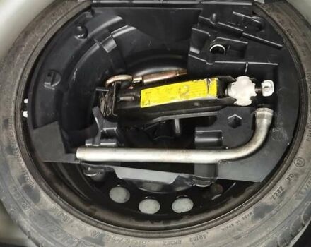 Шкода Фабия, объемом двигателя 1.39 л и пробегом 264 тыс. км за 4200 $, фото 8 на Automoto.ua