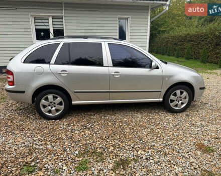 Шкода Фабія, об'ємом двигуна 1.4 л та пробігом 230 тис. км за 4800 $, фото 3 на Automoto.ua