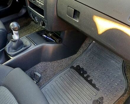 Шкода Фабія, об'ємом двигуна 1.4 л та пробігом 220 тис. км за 3950 $, фото 6 на Automoto.ua