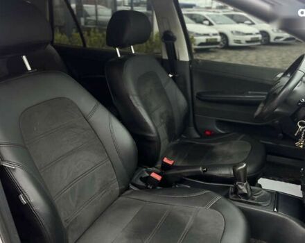 Шкода Фабия, объемом двигателя 1.2 л и пробегом 310 тыс. км за 4500 $, фото 10 на Automoto.ua