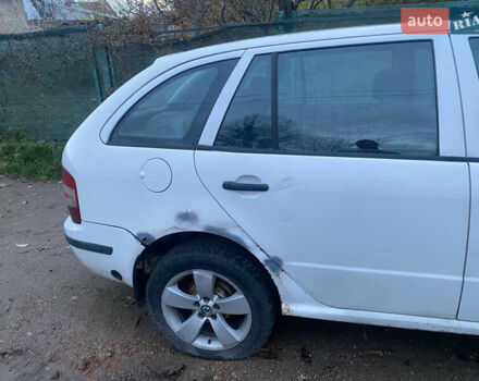 Шкода Фабия, объемом двигателя 1.4 л и пробегом 350 тыс. км за 3200 $, фото 3 на Automoto.ua