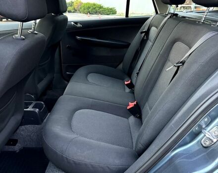 Шкода Фабия, объемом двигателя 1.4 л и пробегом 133 тыс. км за 5300 $, фото 6 на Automoto.ua