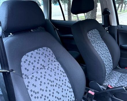 Шкода Фабия, объемом двигателя 14 л и пробегом 173 тыс. км за 5000 $, фото 7 на Automoto.ua