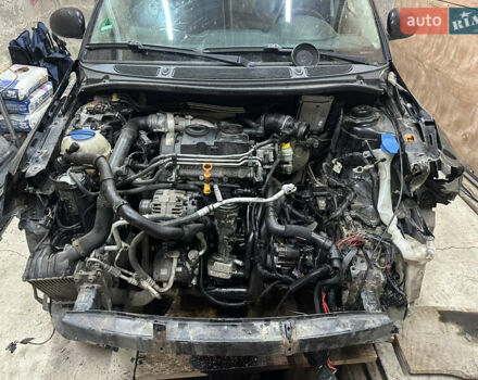 Шкода Фабия, объемом двигателя 1.4 л и пробегом 200 тыс. км за 2800 $, фото 2 на Automoto.ua