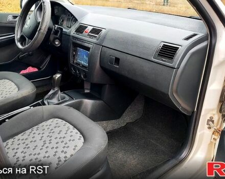 Шкода Фабия, объемом двигателя 12 л и пробегом 299 тыс. км за 4567 $, фото 9 на Automoto.ua
