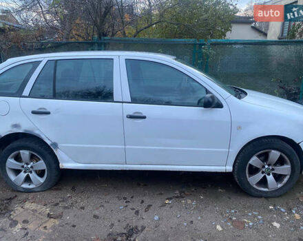 Шкода Фабия, объемом двигателя 1.4 л и пробегом 350 тыс. км за 3200 $, фото 2 на Automoto.ua