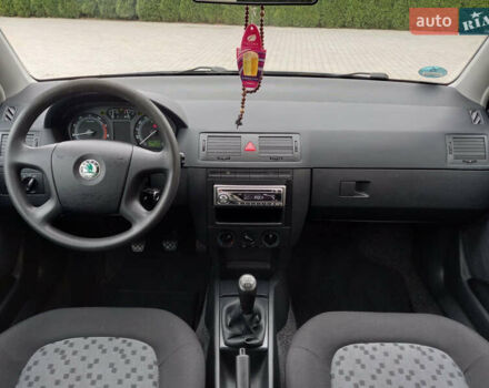 Шкода Фабия, объемом двигателя 1.4 л и пробегом 215 тыс. км за 4200 $, фото 7 на Automoto.ua