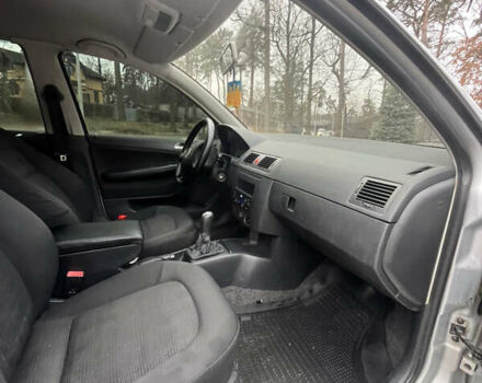 Шкода Фабия, объемом двигателя 1.39 л и пробегом 275 тыс. км за 3700 $, фото 16 на Automoto.ua