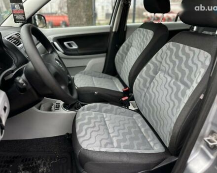 Шкода Фабия, объемом двигателя 1.4 л и пробегом 227 тыс. км за 5500 $, фото 22 на Automoto.ua