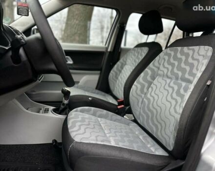 Шкода Фабия, объемом двигателя 1.4 л и пробегом 227 тыс. км за 5500 $, фото 21 на Automoto.ua