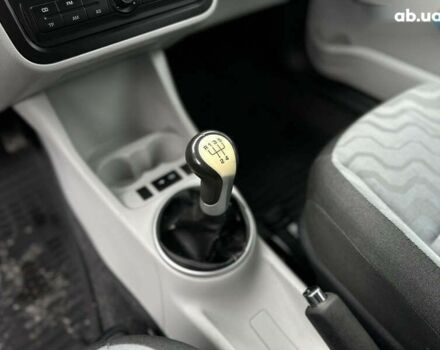 Шкода Фабия, объемом двигателя 1.4 л и пробегом 227 тыс. км за 5500 $, фото 26 на Automoto.ua