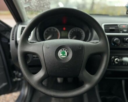 Шкода Фабія, об'ємом двигуна 1.4 л та пробігом 217 тис. км за 5700 $, фото 25 на Automoto.ua