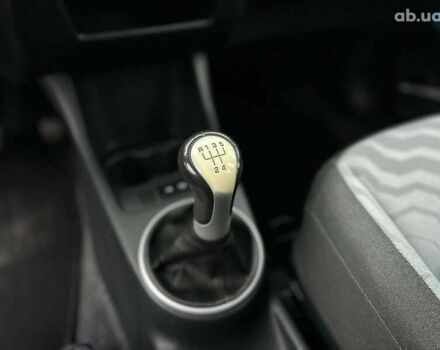 Шкода Фабія, об'ємом двигуна 1.4 л та пробігом 217 тис. км за 5700 $, фото 28 на Automoto.ua