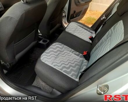 Шкода Фабія, об'ємом двигуна 1.4 л та пробігом 190 тис. км за 5200 $, фото 5 на Automoto.ua