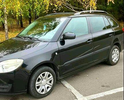 Шкода Фабия, объемом двигателя 1.4 л и пробегом 192 тыс. км за 5150 $, фото 2 на Automoto.ua