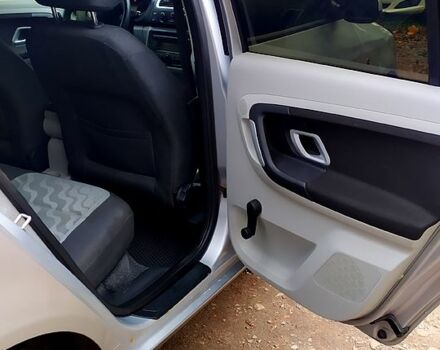 Шкода Фабия, объемом двигателя 1.9 л и пробегом 300 тыс. км за 5100 $, фото 11 на Automoto.ua