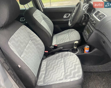 Шкода Фабия, объемом двигателя 1.4 л и пробегом 231 тыс. км за 4758 $, фото 10 на Automoto.ua